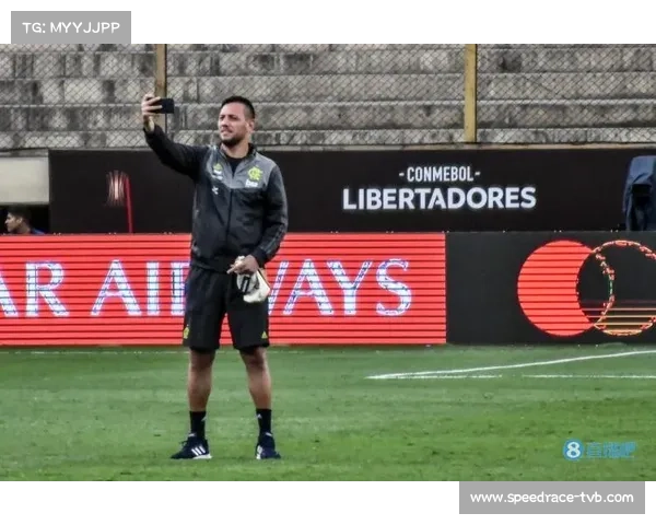 弗拉门戈老将迭戈·阿尔维斯：更衣室领袖作用